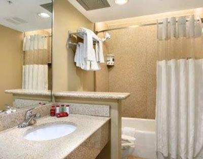 фото отеля Ramada Hotel Lake Placid