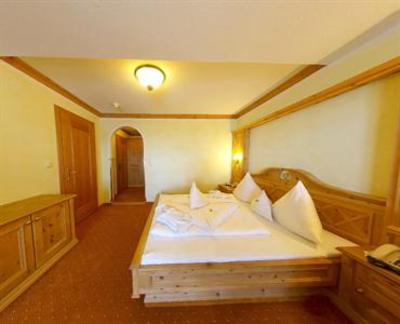 фото отеля Alpenrose Hotel Lermoos
