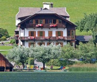 фото отеля Ferienhof Obergasser Und Bergblick Hotel Weissensee