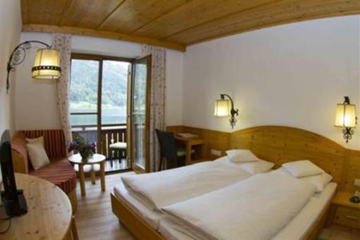 фото отеля Ferienhof Obergasser Und Bergblick Hotel Weissensee