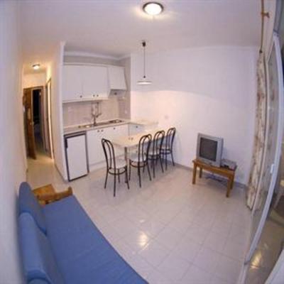 фото отеля Ibiza Sunset Point Sports Resort Accommodation