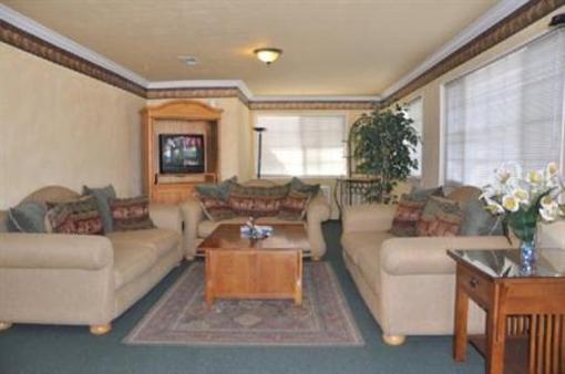 фото отеля Travelers Inn Manteca