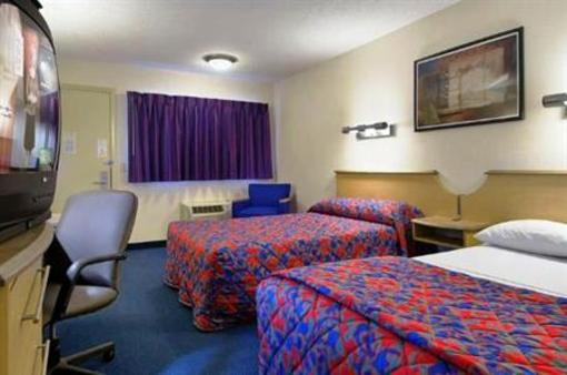 фото отеля Red Roof Inn Boston Southborough