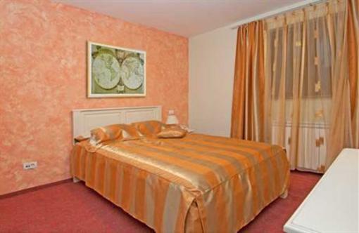 фото отеля Hotel Bucegi Sinaia