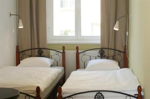 фото отеля Pit Stop Hostel Poznan
