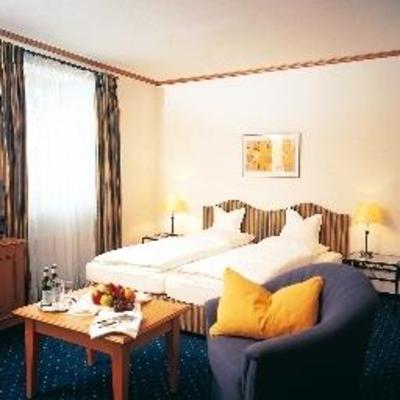 фото отеля Hotel Obermaier Munich