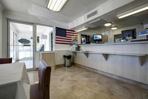 фото отеля Americas Best Value Inn & Suites-Walker Grand Rapids North