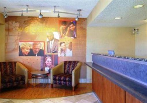 фото отеля Red Roof Inn Detroit Madison Heights