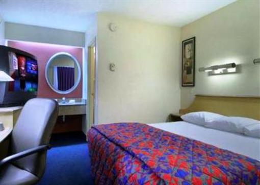 фото отеля Red Roof Inn Detroit Madison Heights