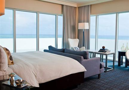 фото отеля Eden Roc, a Renaissance Beach Resort & Spa