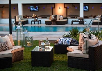 фото отеля Eden Roc, a Renaissance Beach Resort & Spa