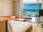 фото отеля Eden Roc, a Renaissance Beach Resort & Spa