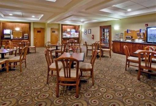 фото отеля Holiday Inn Express Hotel & Suites Cedartown