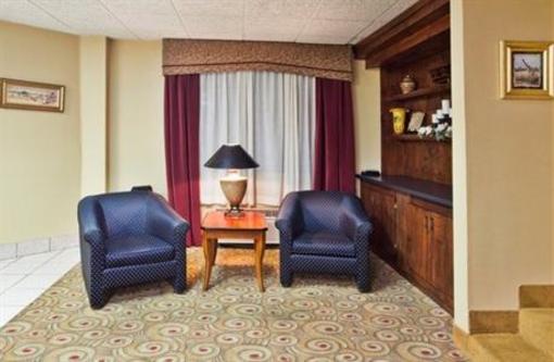 фото отеля Holiday Inn Express Hotel & Suites Cedartown