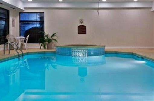 фото отеля Holiday Inn Express Hotel & Suites Cedartown