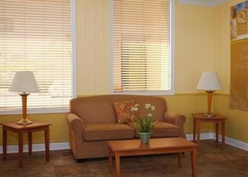 фото отеля Quality Inn N.A.S. - Corry