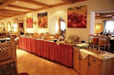 фото отеля Hotel Laerchenhof Rennweg am Katschberg