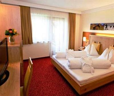 фото отеля Hotel Laerchenhof Rennweg am Katschberg