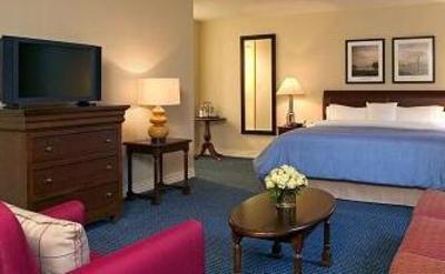 фото отеля Sheraton Colonial Boston North Hotel & Conference Center