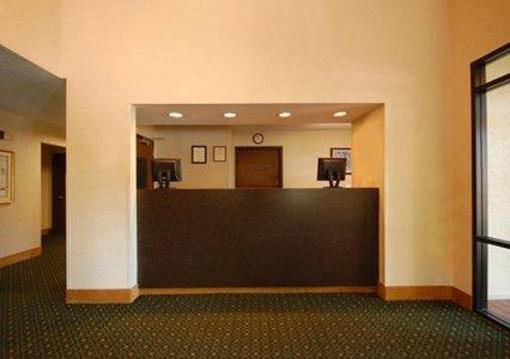 фото отеля Comfort Inn Smith Mount Lake Rocky Mount (Virginia)