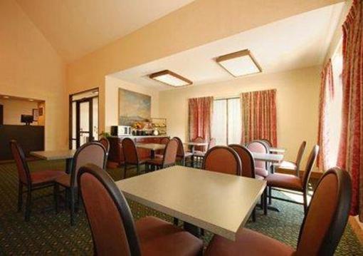 фото отеля Comfort Inn Smith Mount Lake Rocky Mount (Virginia)