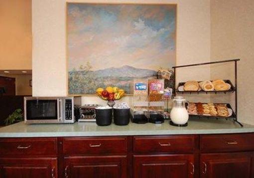 фото отеля Comfort Inn Smith Mount Lake Rocky Mount (Virginia)
