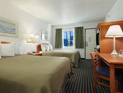 фото отеля Travelodge Hollywood-Vermont Sunset