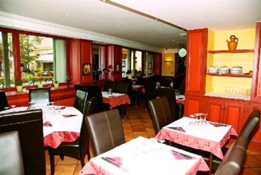 фото отеля Hotel Le Moderne Remoulins