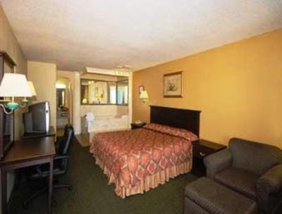 фото отеля Super 8 Dallas/East