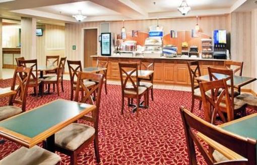фото отеля Holiday Inn Express Germantown