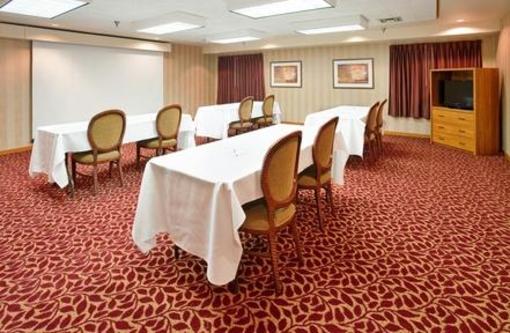 фото отеля Holiday Inn Express Germantown