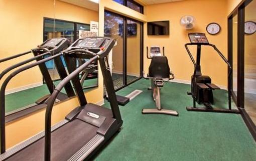 фото отеля Holiday Inn Express Germantown
