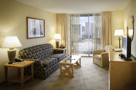фото отеля Embassy Suites Waikiki Beach Walk