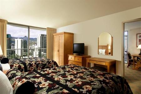 фото отеля Embassy Suites Waikiki Beach Walk