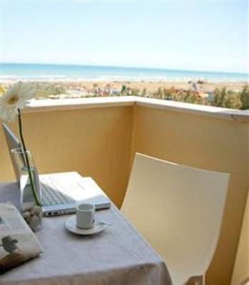 фото отеля Hotel Commodore Cervia