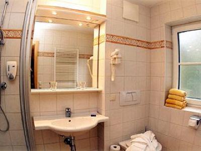 фото отеля Hotel Gasthof Weisser Bar