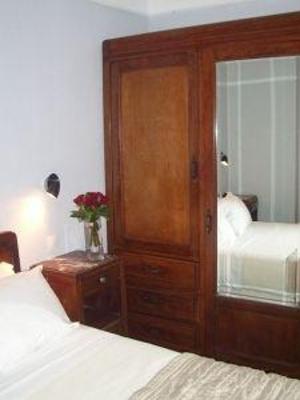 фото отеля Hotel des Batignolles