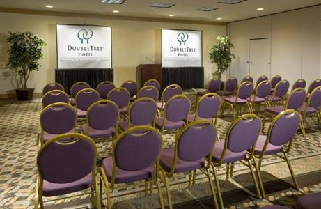 фото отеля Doubletree Houston Intercontinental Airport