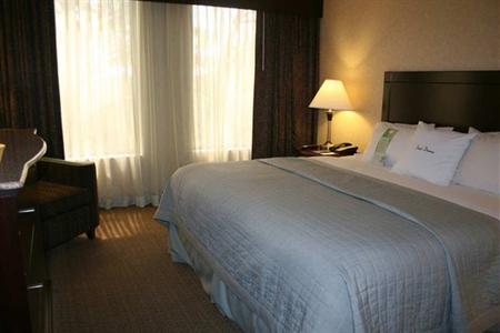 фото отеля Doubletree Houston Intercontinental Airport
