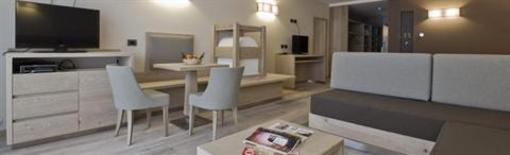 фото отеля Hotel Ciarnadoi
