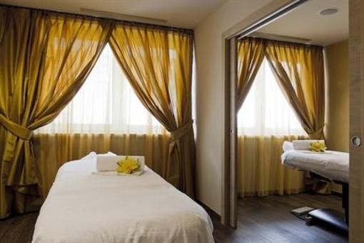 фото отеля Hotel Ciarnadoi