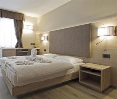 фото отеля Hotel Ciarnadoi