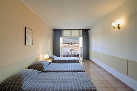 фото отеля Fortuna Island Hotel