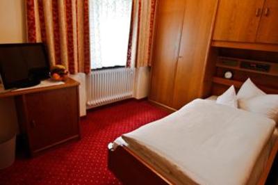 фото отеля Haus Tirol Garni