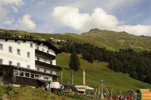 фото отеля Berggasthof Hochzeigerhaus Jerzens