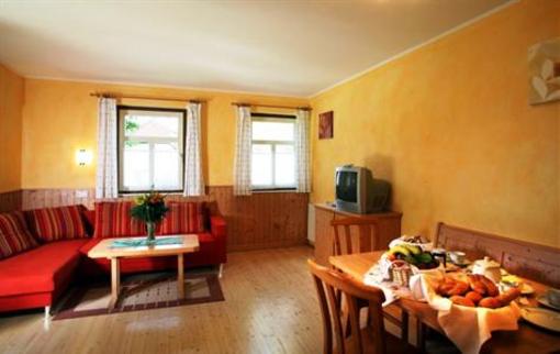 фото отеля Hoteldorf Konigsleitn