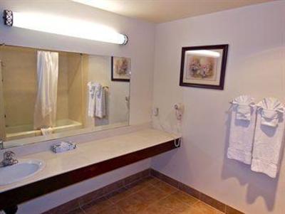 фото отеля Oakridge Inn