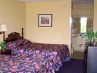 фото отеля Lincoln Inn & Suites