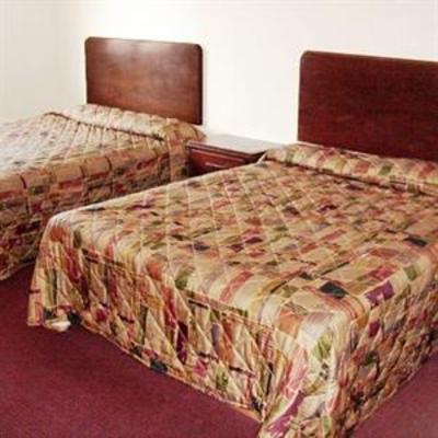 фото отеля Hostfield Inn