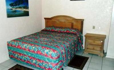 фото отеля Lazy Hours Motel On The Beach